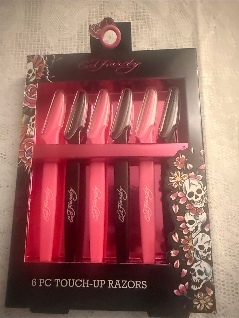 Ed Hardy Hot Pink & Black Touch-Up Razor Set (6-Pack)